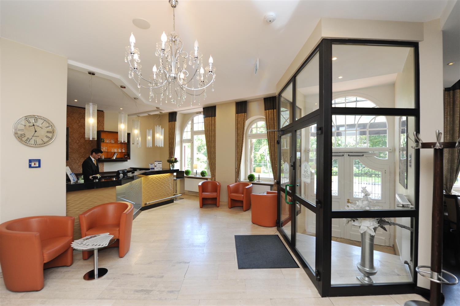 Best Western Hotel Kaiserhof Бон Екстериор снимка