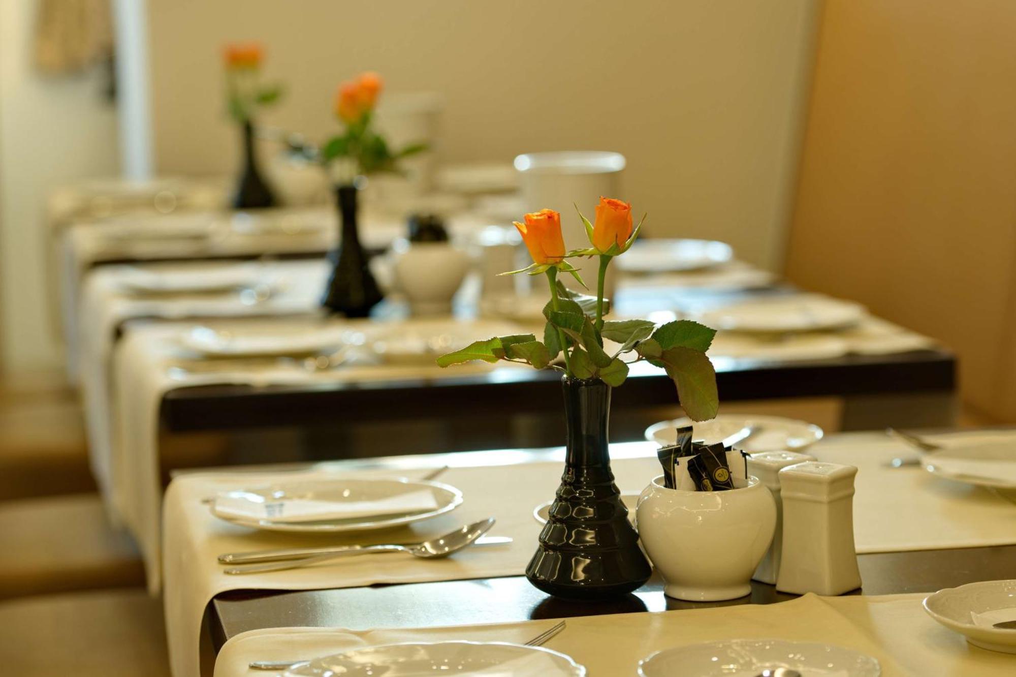 Best Western Hotel Kaiserhof Бон Екстериор снимка