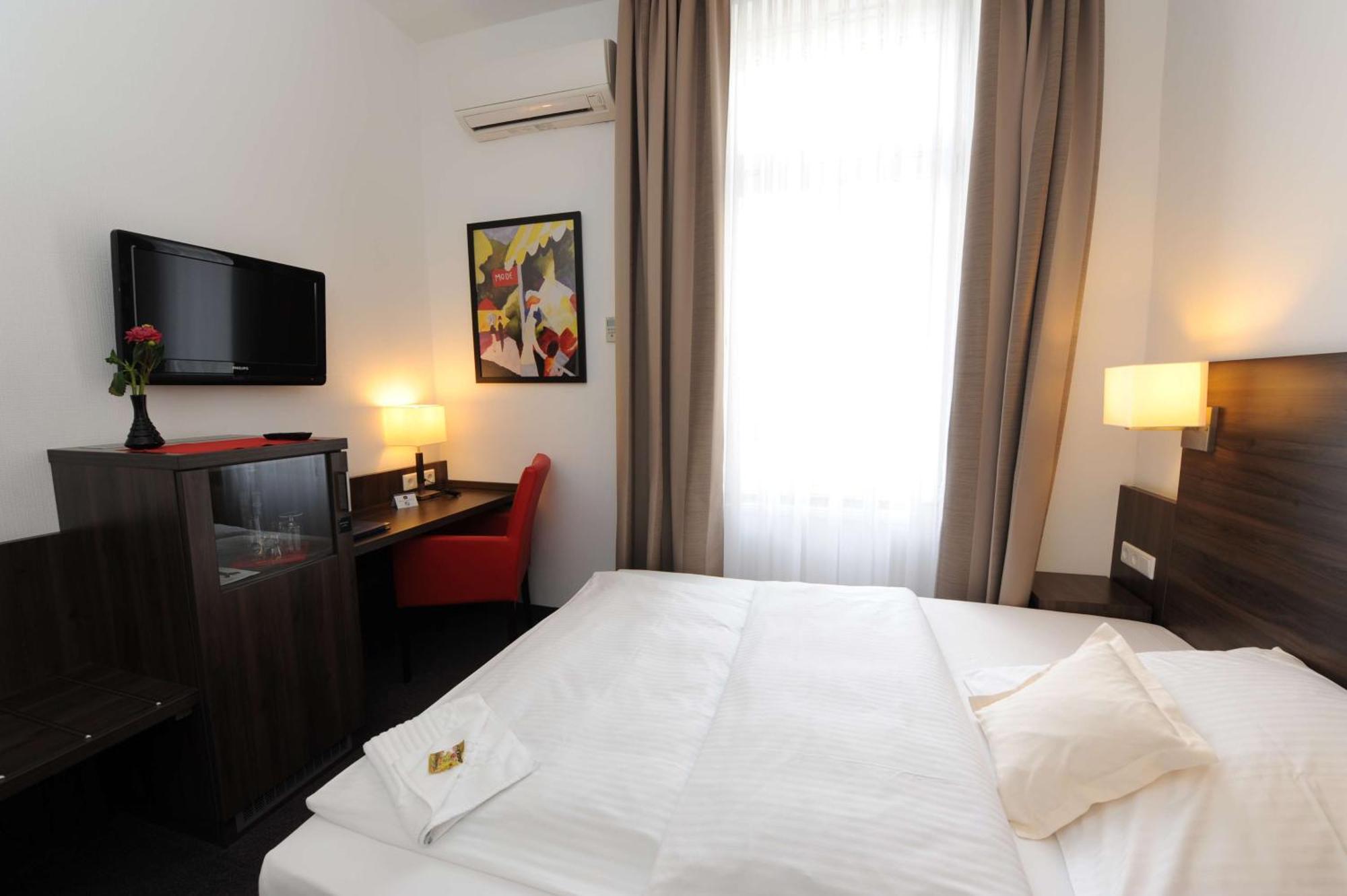 Best Western Hotel Kaiserhof Бон Екстериор снимка