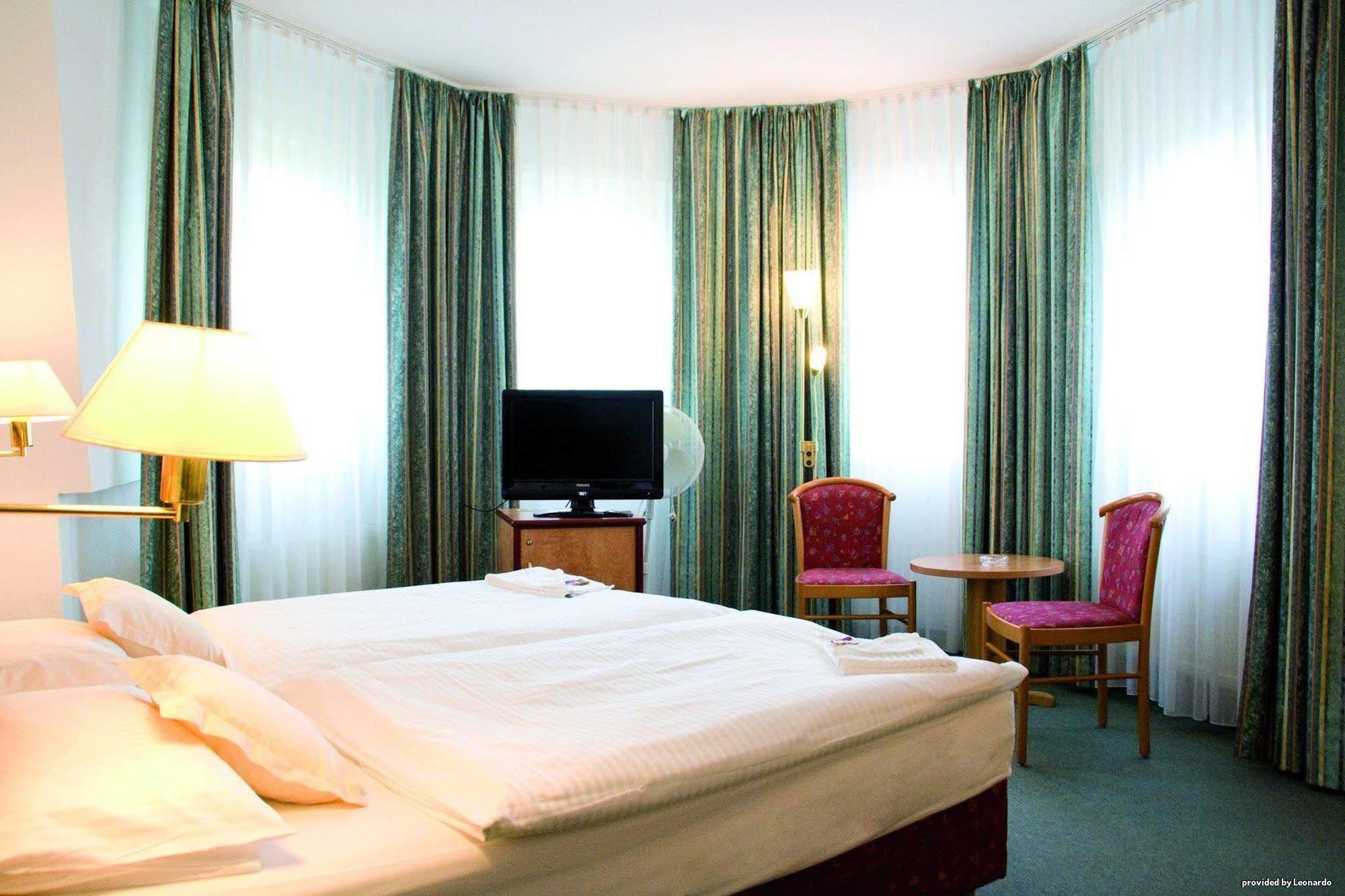 Best Western Hotel Kaiserhof Бон Екстериор снимка